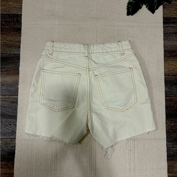Zara shorts - Picture 3 of 3